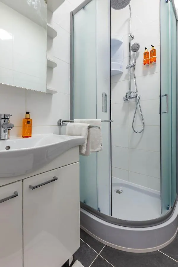 Viktorija 1Br Apartment Zadar