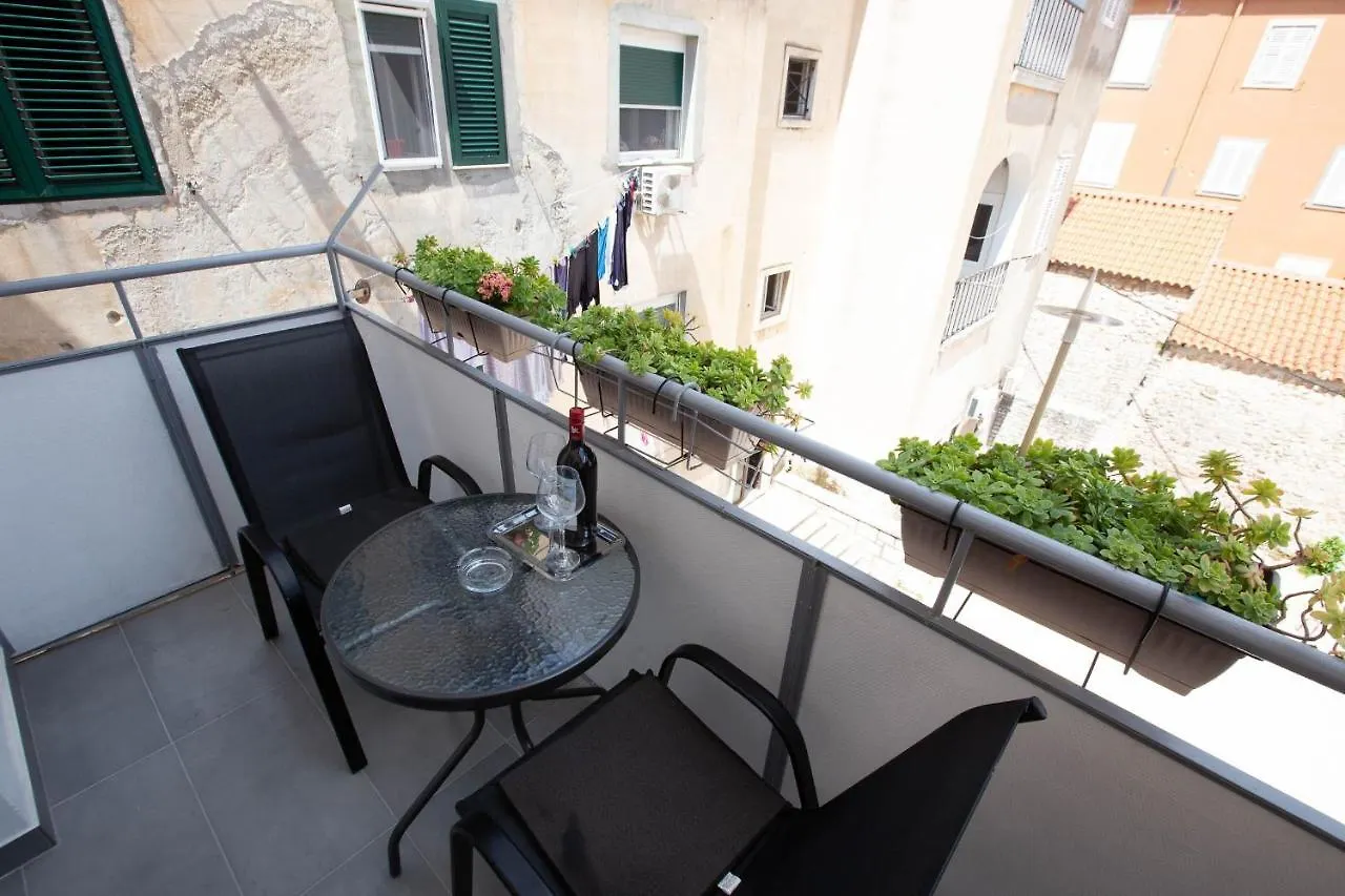 Viktorija 1Br Apartment Zadar